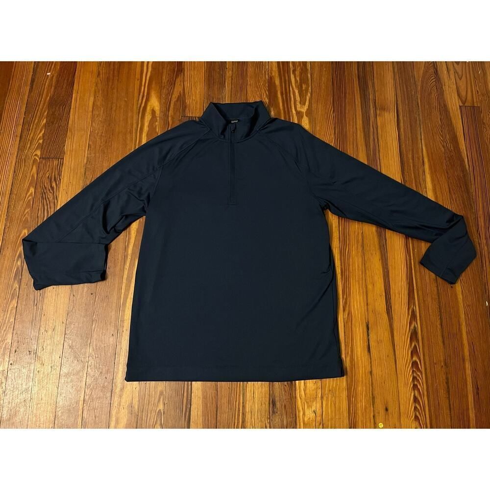 Rhone Blue Mens Medium 1/4 Zip Fleece in good condition.